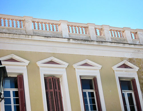 Μπαλουστρα σε αναπαλαιωση Νεοκλασσικου